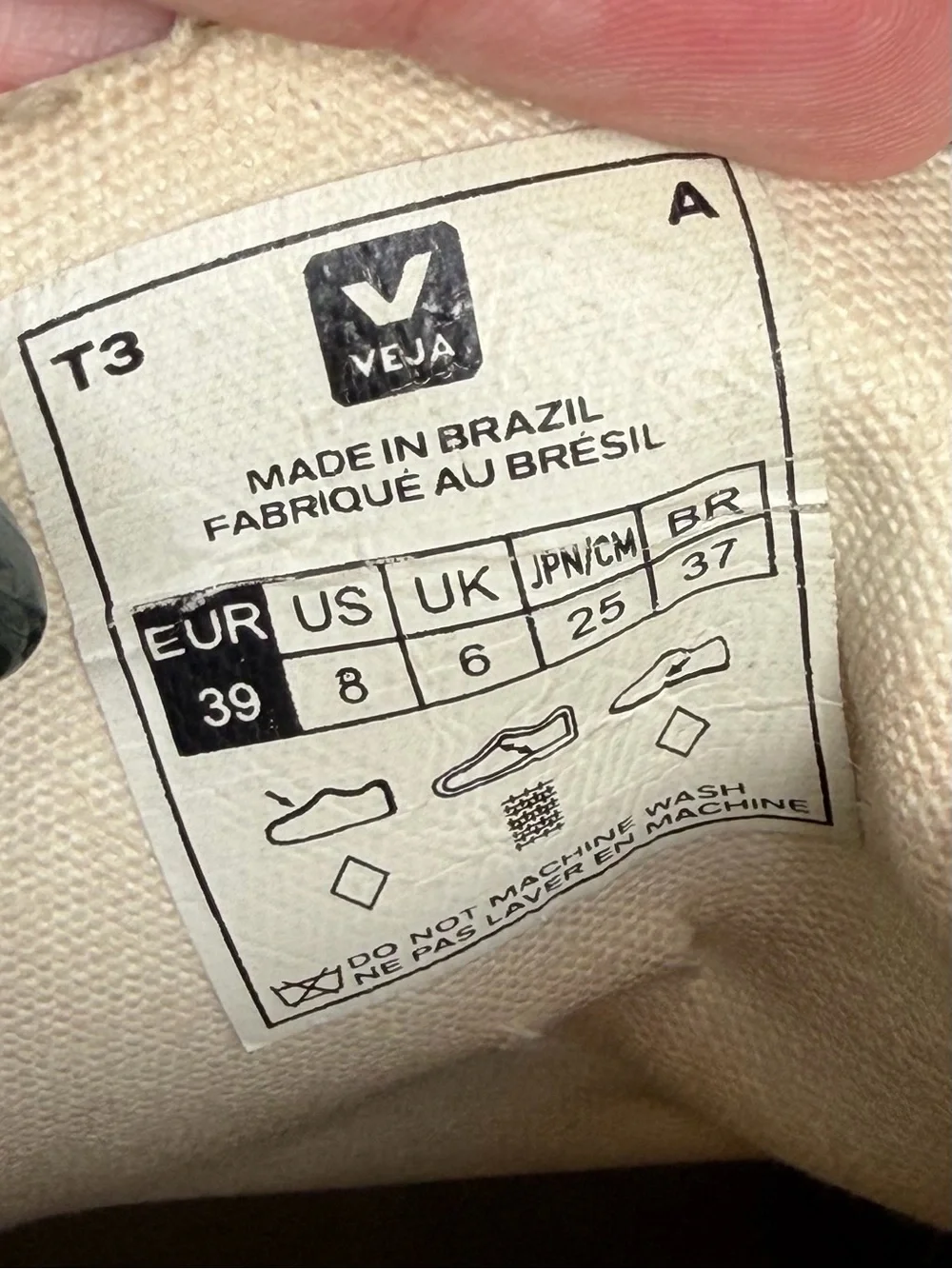 Veja campo leather